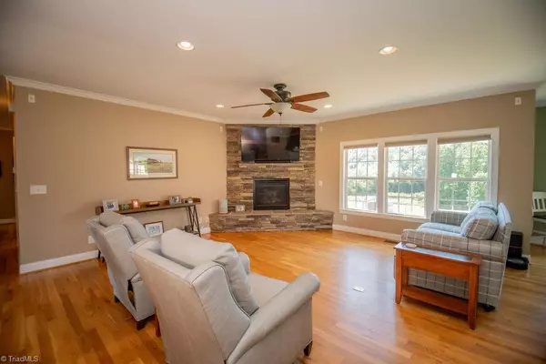 Hamptonville, NC 27020,4105 Double B TRL
