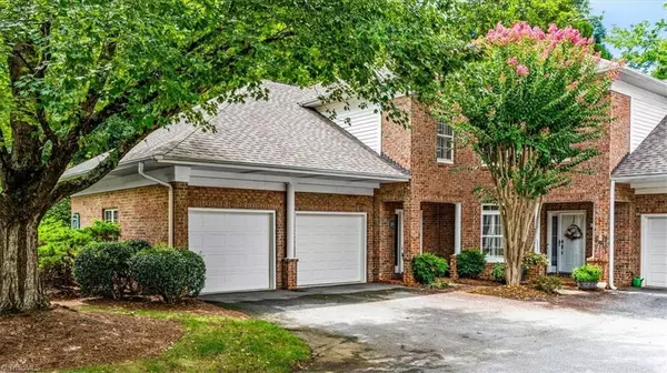10 Indigo Lake TER #P, Greensboro, NC 27455