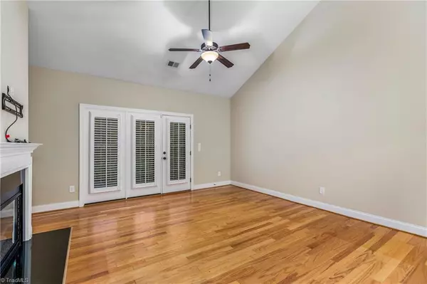 High Point, NC 27262,2226 Renaissance LN