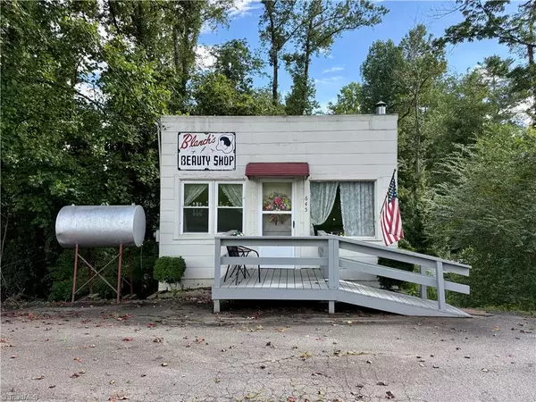 645 Boone TRL, North Wilkesboro, NC 28659