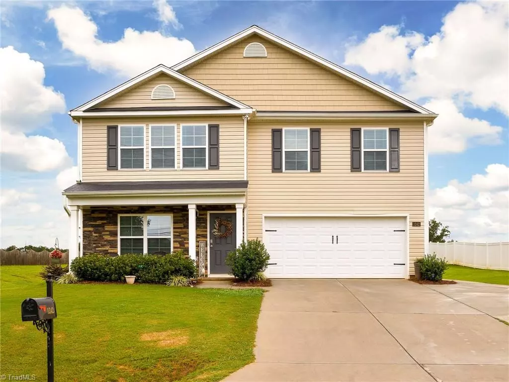 Lexington, NC 27292,1242 Hickory Point DR