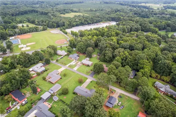 Denton, NC 27239,320 Forest Park DR