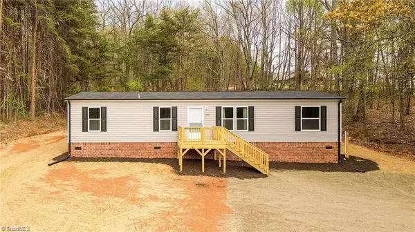 2113 Green Haven CT, Morganton, NC 28655