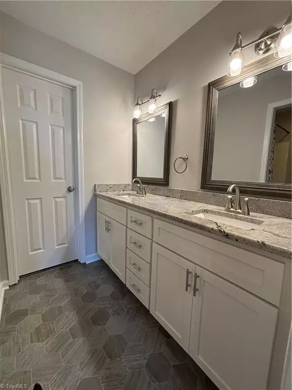 Greensboro, NC 27405,207 Berryman ST