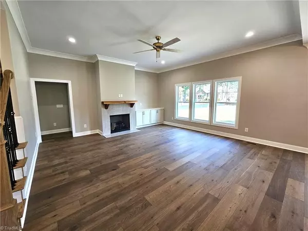 King, NC 27021,109 Glen Brooke LN