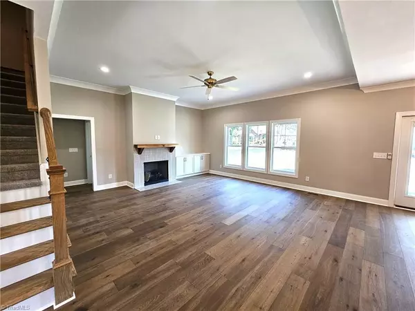 King, NC 27021,109 Glen Brooke LN