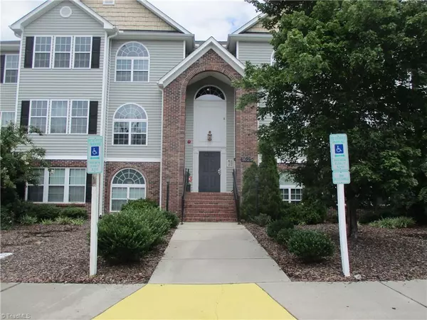 Winston-salem, NC 27127,1625 Cherry Blossom LN #103