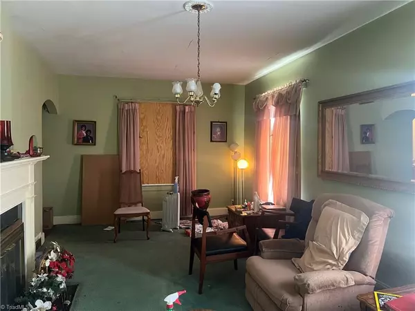 Winston-salem, NC 27101,814 Cameron AVE
