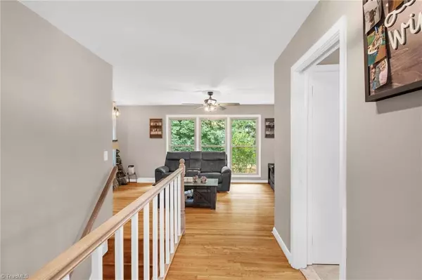 Winston-salem, NC 27105,106 Azalea DR