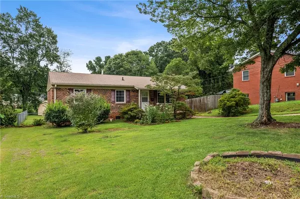 High Point, NC 27262,1106 Tabor ST