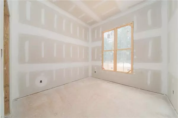 King, NC 27021,1060 Brown RD