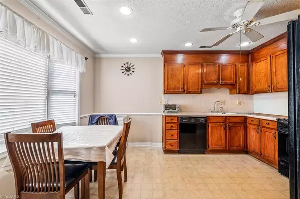 Greensboro, NC 27409,42 Brandy CT