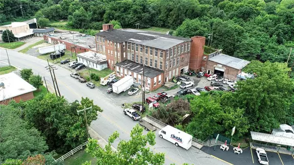 Eden, NC 27288,121 Boone RD