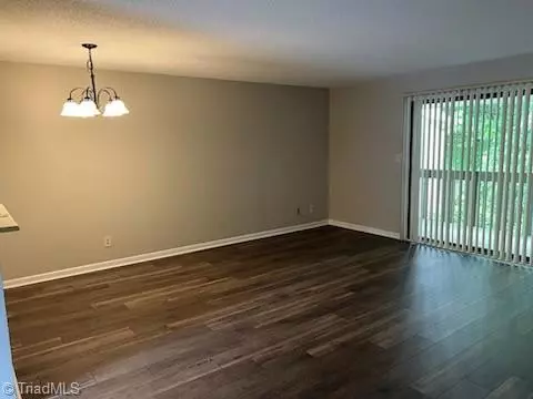 Winston-salem, NC 27104,203 Driftwood LN
