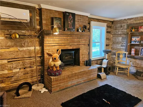 Winston-salem, NC 27105,4847 Dippen RD
