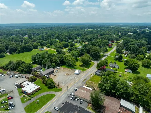 Yadkinville, NC 27055,1417 W Main ST