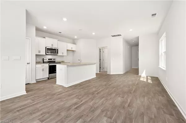 Graham, NC 27253,208 Moyer DR