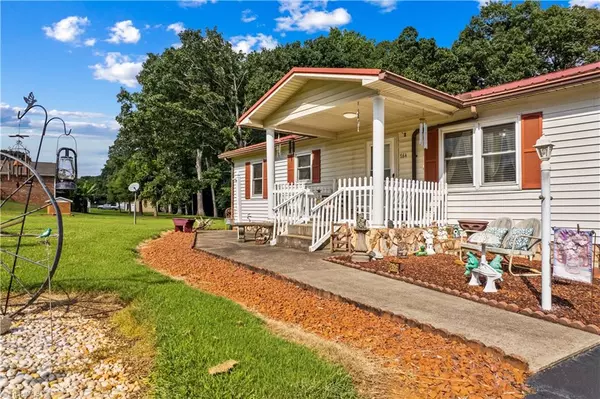 Statesville, NC 28625,784 Whites Farm RD