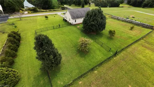 Asheboro, NC 27205,550 Honeysuckle Ridge