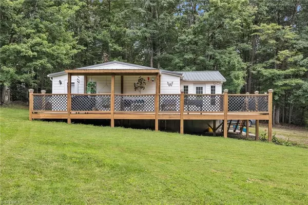 Wilkesboro, NC 28697,425 Little Brushy Mountain RD