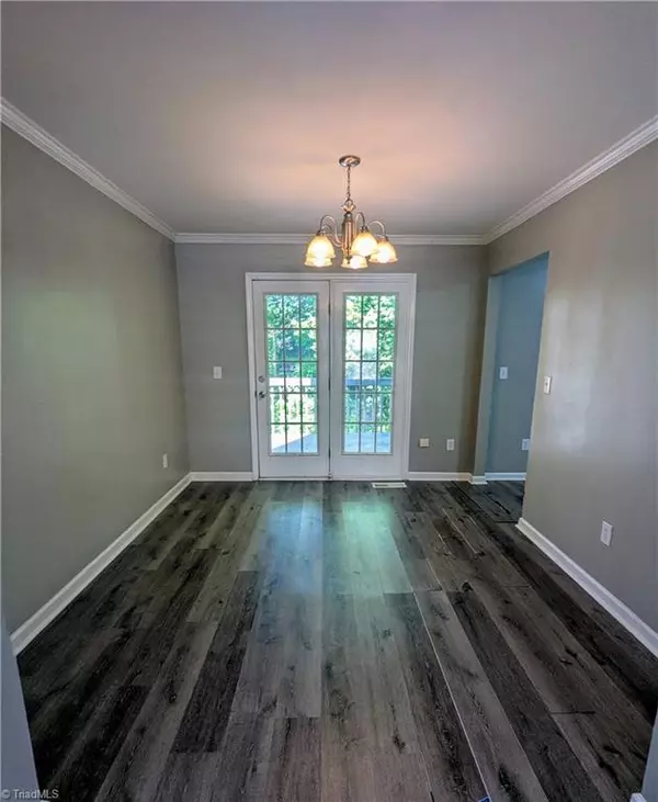 Winston-salem, NC 27104,205 Guinevere CT