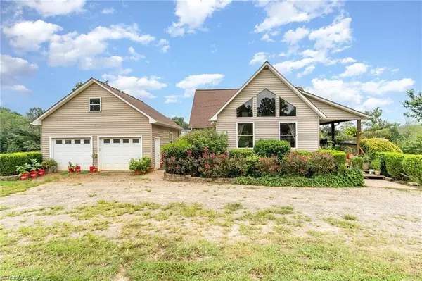 Thurmond, NC 28683,1739 Roaring Gap RD