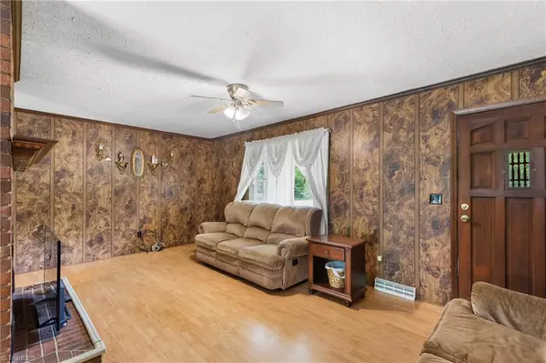 Danbury, NC 27016,435 Seven Island RD