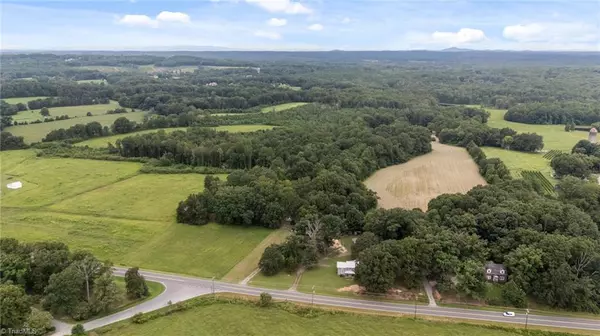 Stoneville, NC 27048,220 Newsome DR