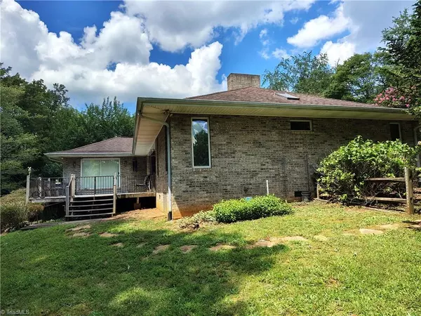 Lowgap, NC 27024,229 Cabin TRL