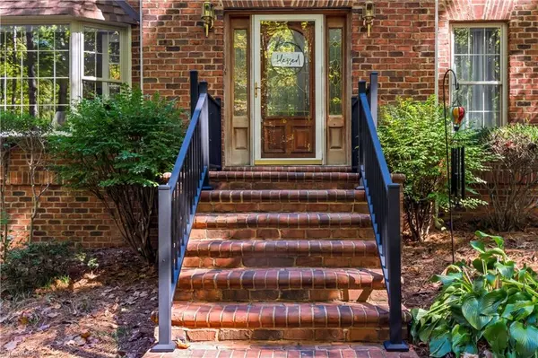 Yadkinville, NC 27055,1100 Woodridge LN