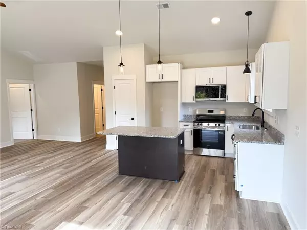 Thomasville, NC 27360,6935 Tia CT