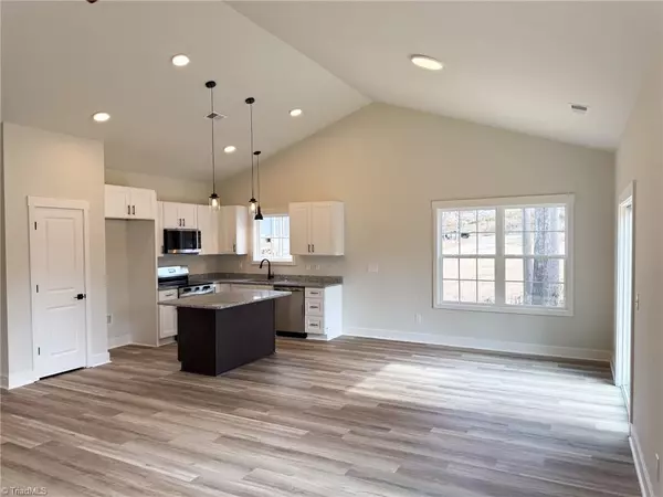 Thomasville, NC 27360,6935 Tia CT