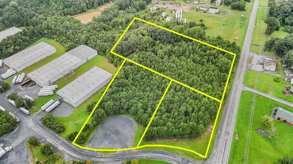 Asheboro, NC 27203,126 Waketa DR