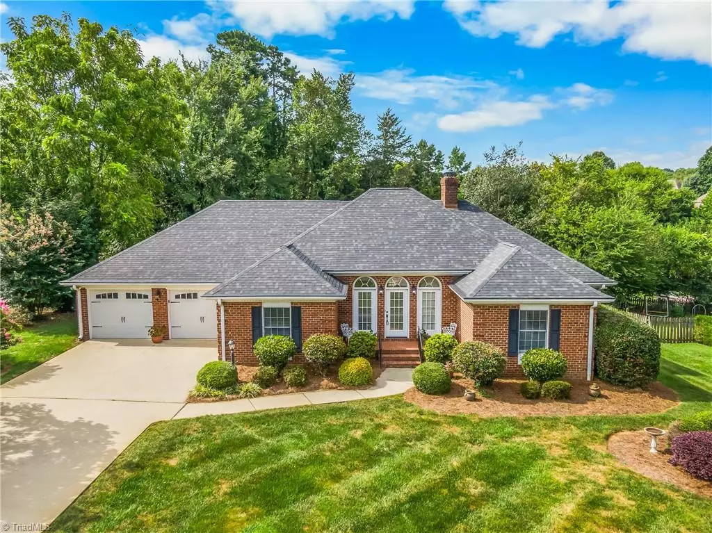 High Point, NC 27265,1118 Elmwood AVE