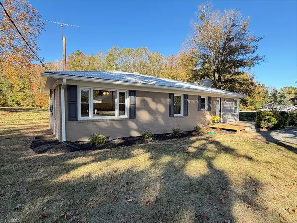 122 Old Fisher Ferry RD, Thomasville, NC 27360