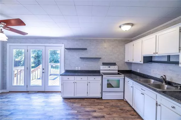 Madison, NC 27025,204 Pinecrest RD