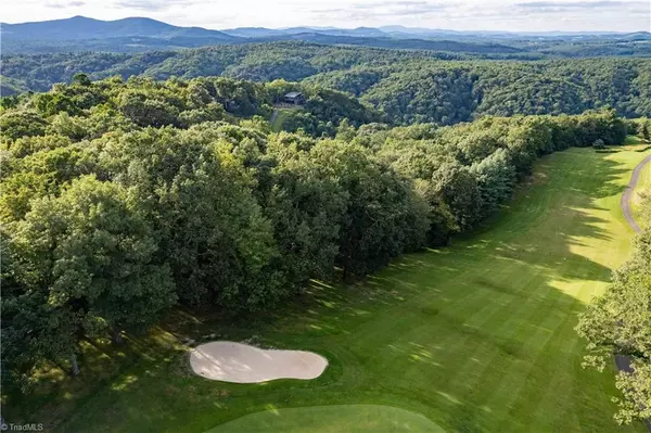 Roaring Gap, NC 28668,325 Troon AVE