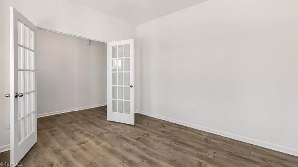 Lexington, NC 27295,400 Falcon LN
