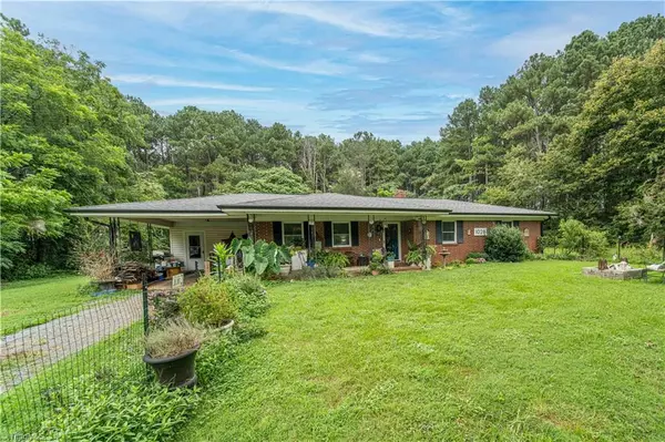 Boonville, NC 27011,1028 Eagle DR