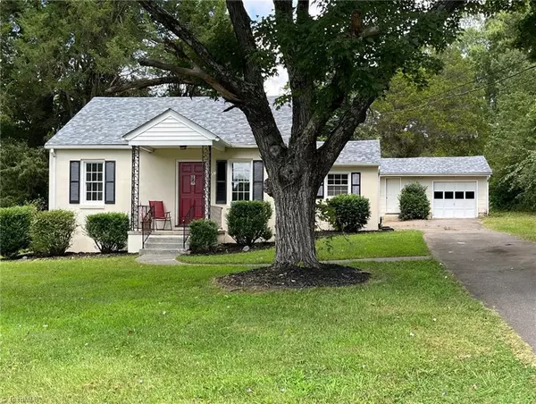 Winston-salem, NC 27103,3351 Emory DR