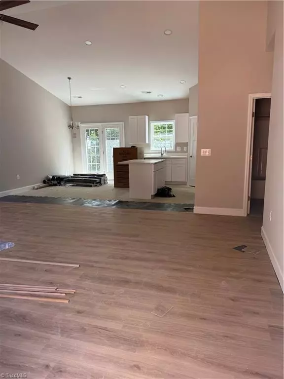 Mocksville, NC 27028,206 Creekside DR