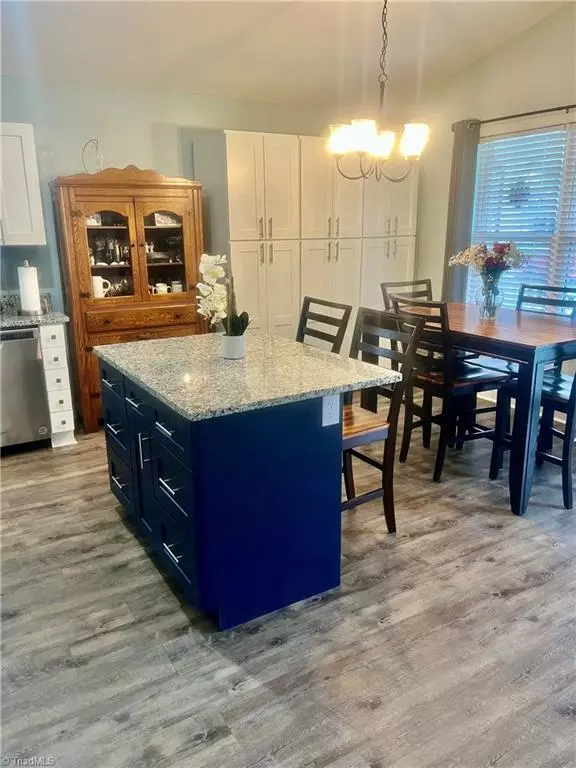 Thomasville, NC 27360,207 Bethlehem AVE