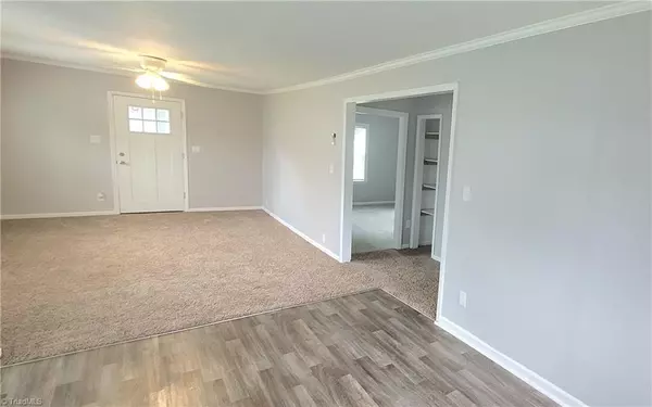 Eden, NC 27288,1233 Front ST