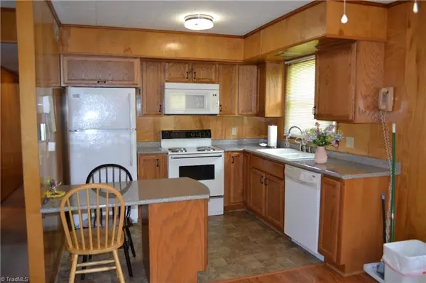 Madison, NC 27025,709 W Academy ST