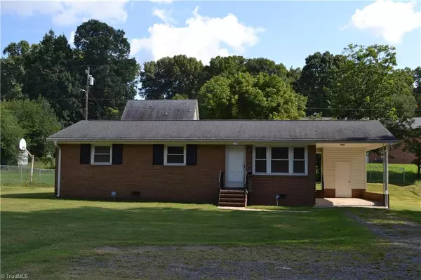 709 W Academy ST, Madison, NC 27025