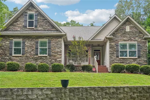 Kernersville, NC 27284,1550 Pike Place CT