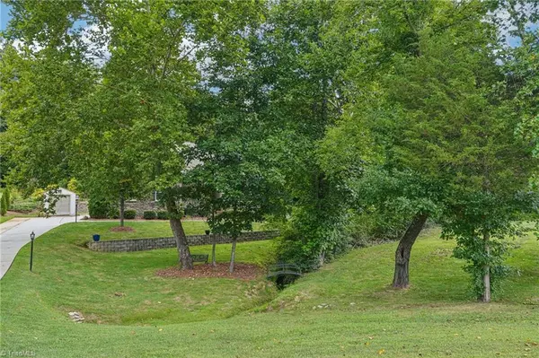 Kernersville, NC 27284,1550 Pike Place CT