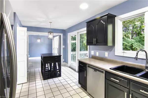 Thomasville, NC 27360,156 Cedar Bluff CT