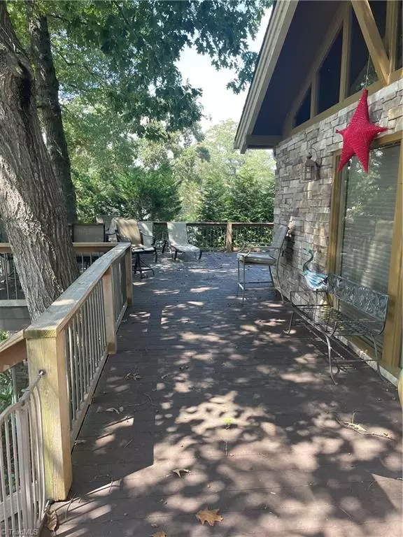 Taylorsville, NC 28681,166 Mull DR
