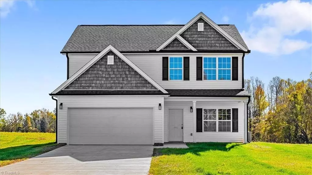 Mocksville, NC 27028,882 Deadmon RD